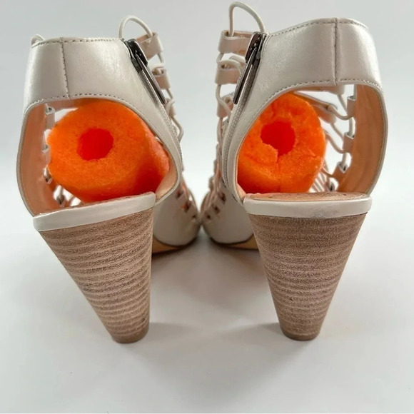 Vince Camuto womens ankle booties size 11 bone leather 
boots - Picture 4 of 11